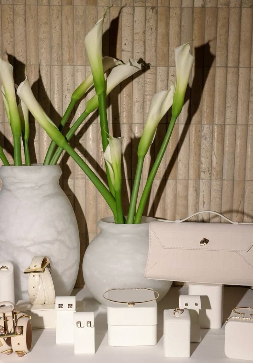 White calla lily arrangement designed by Aura Design Flowers for Ring Concierge x Aureum