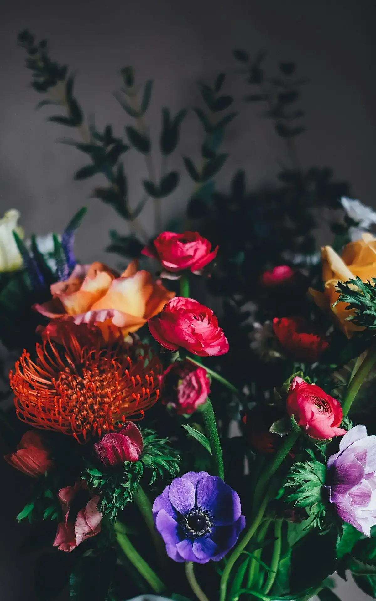 Winter wedding flowers including roses and ranunculus for Miami weddings